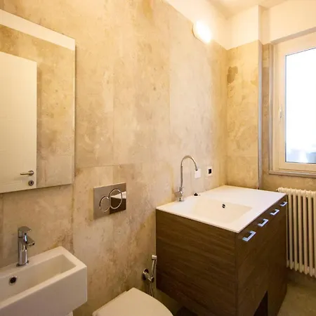 Bed & Breakfast Eigener Separater Zugang Und Der Grosse Balkon Und Terrassenbereich Fur Die Gaste *